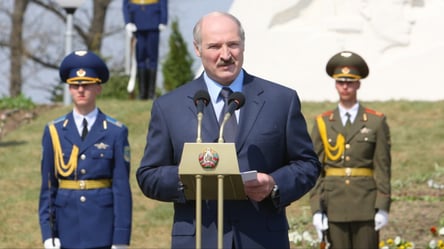 "Миллион погибнет сразу": Лукашенко угрожает оппонентам ядерным ударом - 285x160