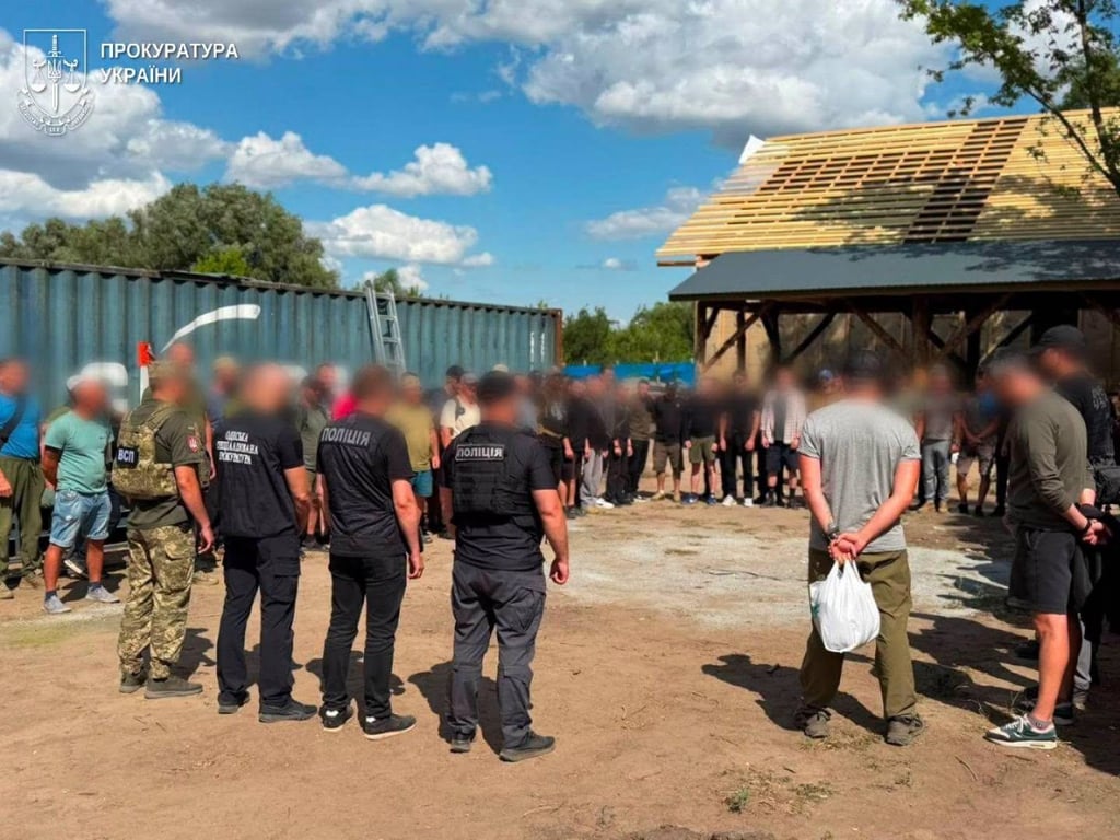 Вместо службы строительство дома: в Одесской области разоблачили командира части - фото 2