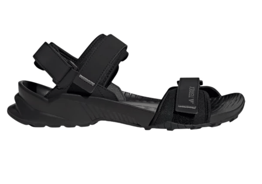 Сандалі на липучках повернулись з новим настроєм