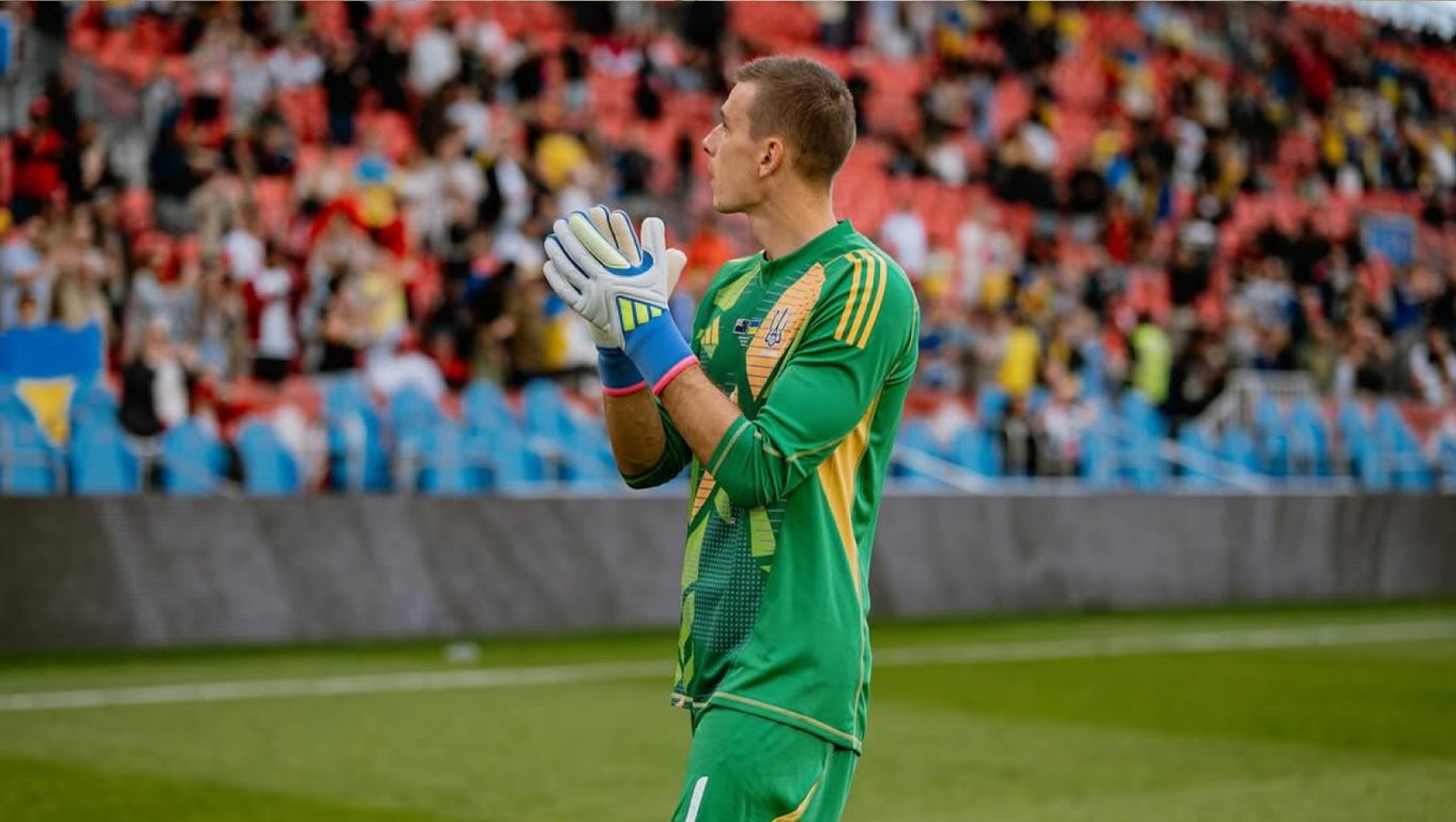 Андрей Лунин