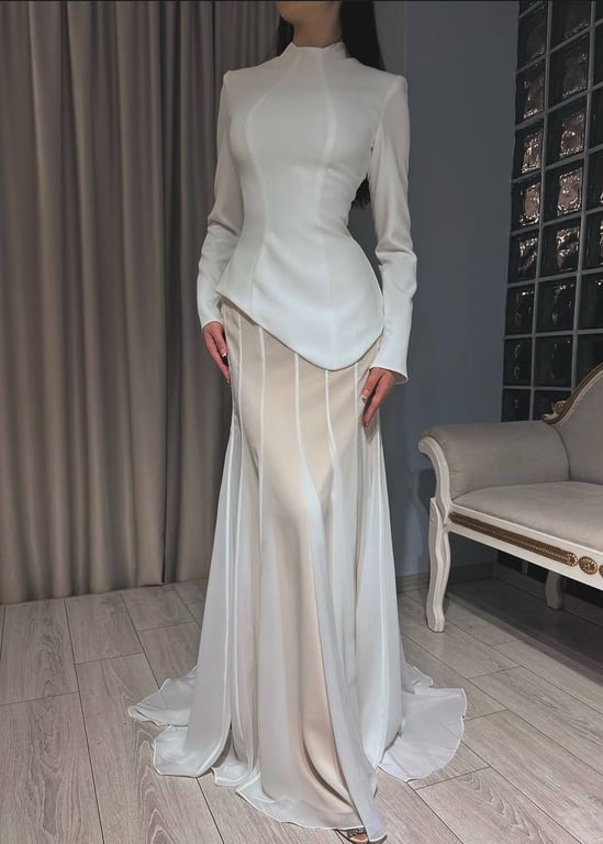 Занижена талія в сукні зараз в моді