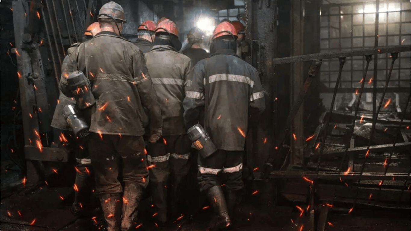 У Казахстані стався вибух у шахті, понад 20 людей загинуло