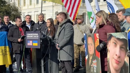 Конгресмен із Нью-Йорка закликав Трампа не йти на поступки Росії - 290x166