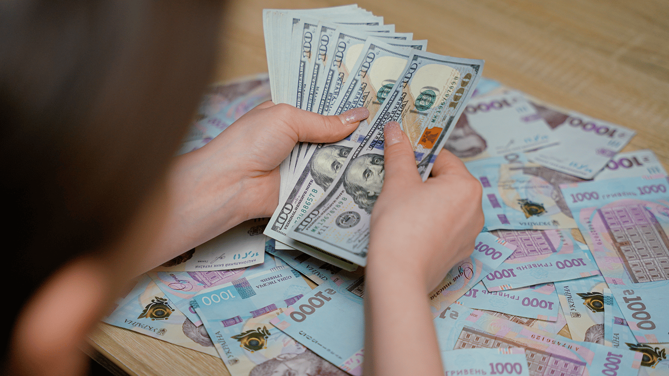 Деньги в браке: 3 случая, когда муж должен содержать жену