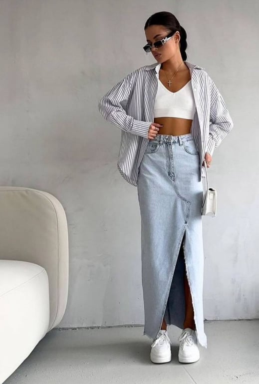 Деталі можуть кардинально змінити зовнішній вигляд спідниці