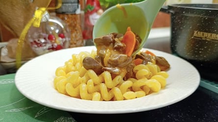 Куриные сердца в сливочном соусе с макаронами — просто и вкусно - 285x160