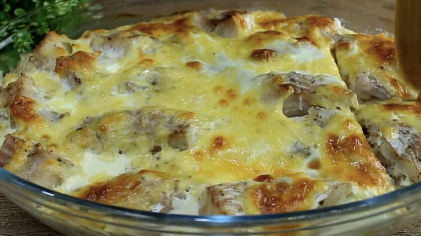 простий рецепт запеченого хека з картоплею