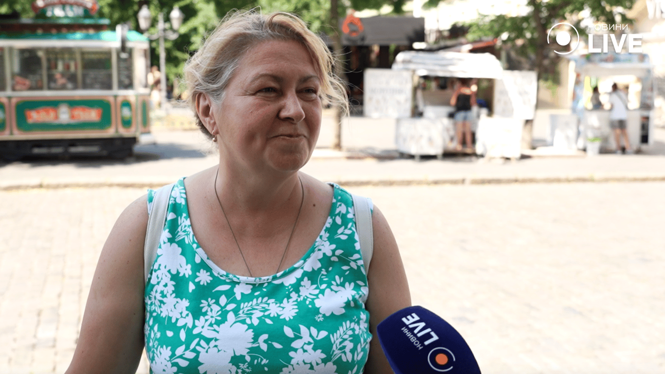 місцева жителька Олена про вибір мови