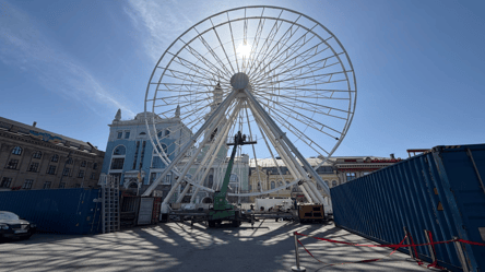 У Києві завершується демонтаж оглядового колеса на Подолі - 290x160