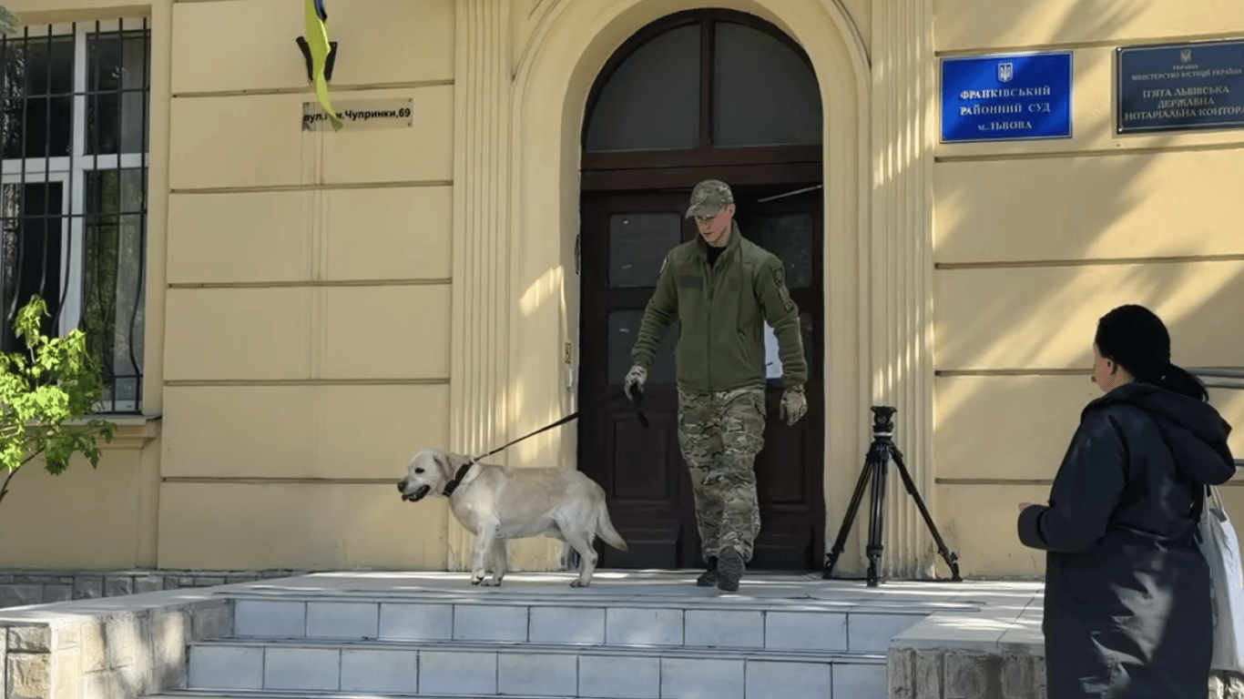 Убийство Парубия: во Львове перед заседанием заминировали суд