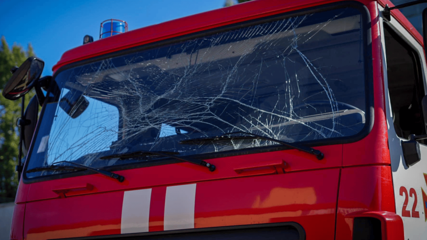 Цілять у рятувальників — росіяни пошкодили техніку ДСНС на Одещині, фото - фото 2