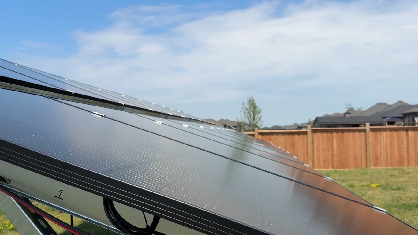 Сонячні панелі в пустелі можуть змінювати клімат: що показали дослідження