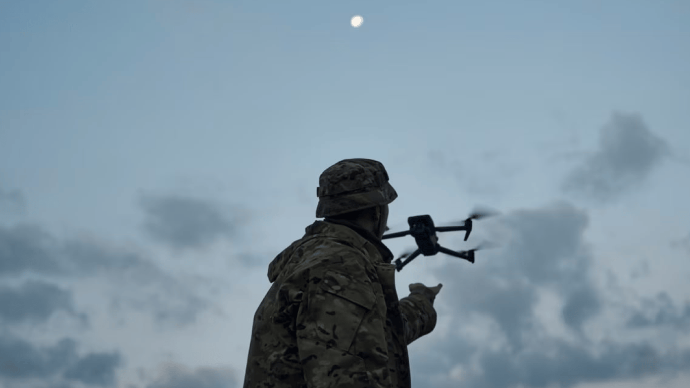 Аналітик назвав кількість далекобійних дронів, які Україна може випускати по РФ щоночі