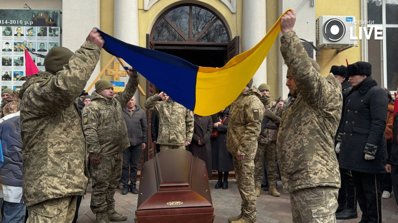 Прощання з одеським активістом Ганулом затягнулося - фото 2