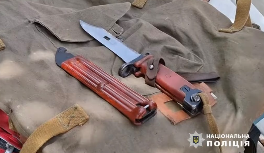 Ніж від автомата вилучили у жителя Одещини