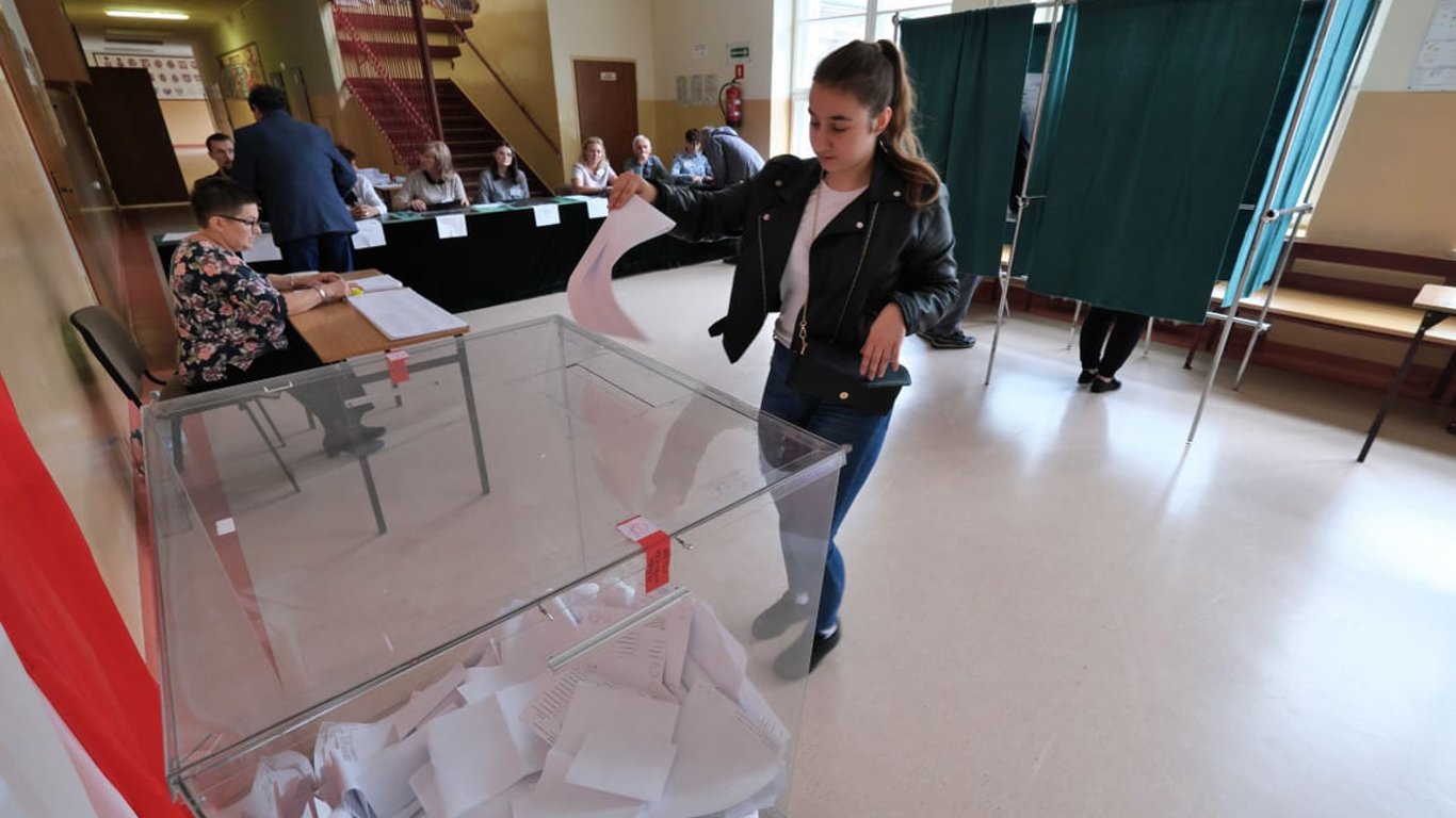 Парламетські вибори в Польщі: з'явилися попередні результати екзит-полу