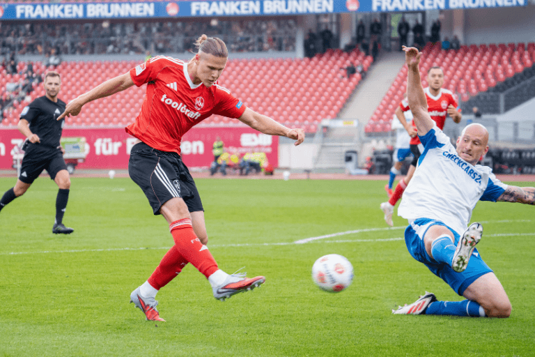 Артем Степанов