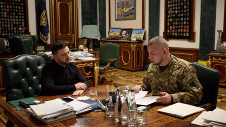 Посилення ЗСУ та фронтових позицій — Паліса доповів Зеленському - 290x160