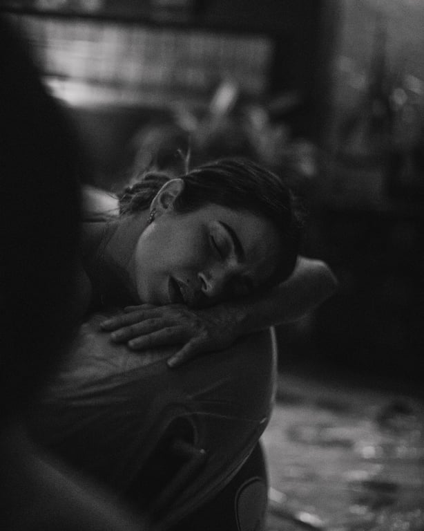 Ніккі Рід показала ексклюзивні фото власних домашніх пологів - фото 5