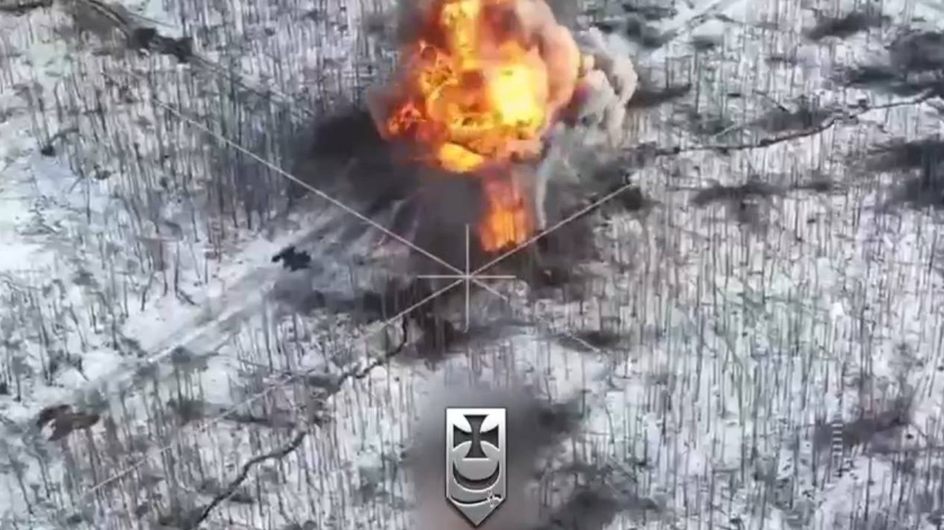 Нацгвардія "мінуснула" танк і піхоту РФ — кадри ефектного знищення окупантів