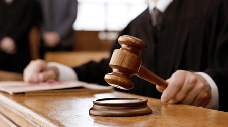 Суд вынес приговор бывшему чиновнику Минобороны Украины за взяточничество - 285x160