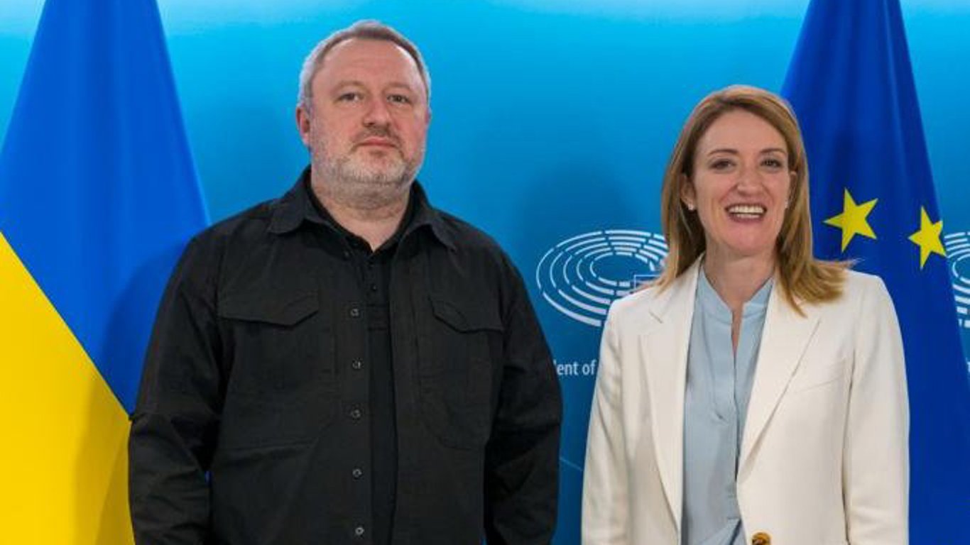 Український генпрокурор зустрівся у Брюсселі з президенткою Європарламенту
