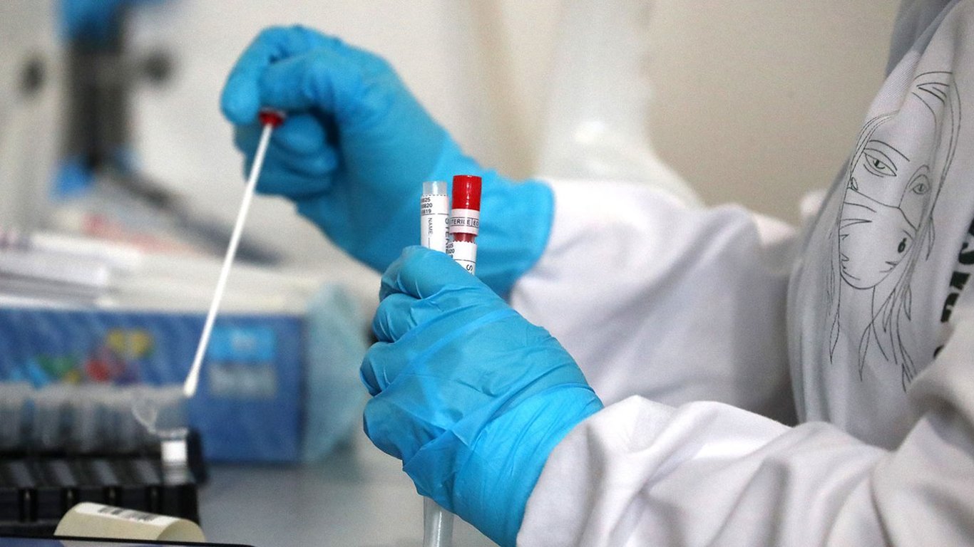 В Україні виявили новий субваріант коронавірусу Pirola — де прогресує хвороба