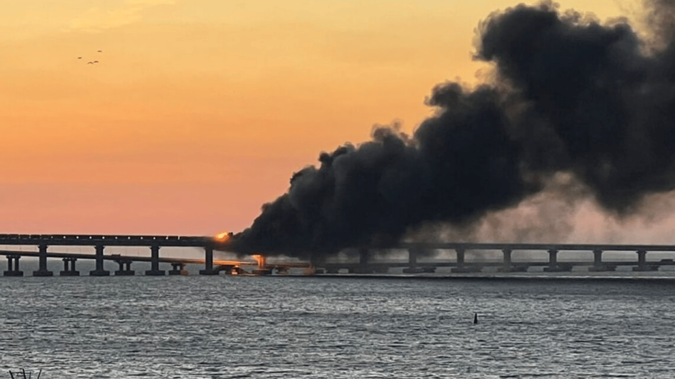 В ГУР рассказали, когда планируют полностью уничтожить Крымский мост