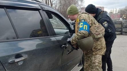 Блокпосты по Киеву — юрист объяснила, чем обернется властям спекуляция с повестками - 285x160