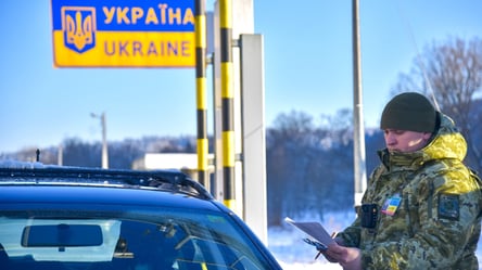 На виїзді до Польщі ажіотаж через черги на кордоні - 285x160