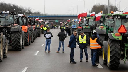 У Польщі місцева влада заборонила фермерам блокувати деякі дороги — яка причина - 285x160