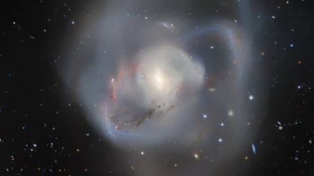 Ученые показали, что будет после столкновения галактик Млечный Путь и Андромеды - 285x160