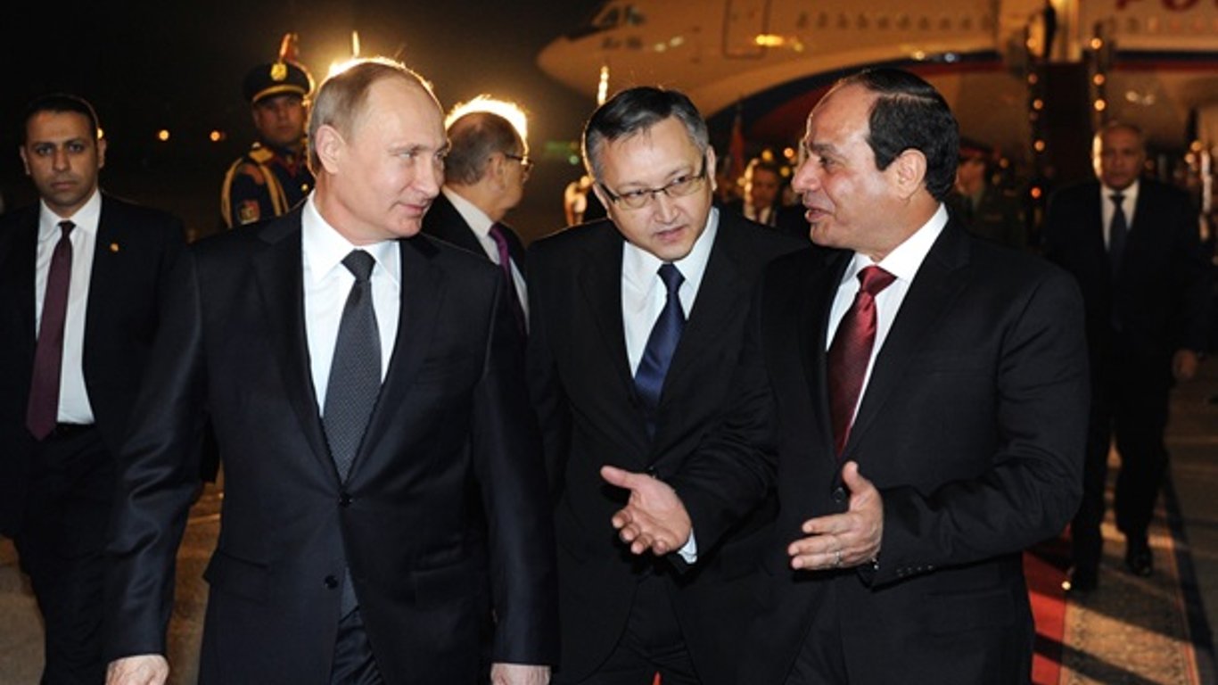 Тайный заговор: Египет хотел производить для россии оружие