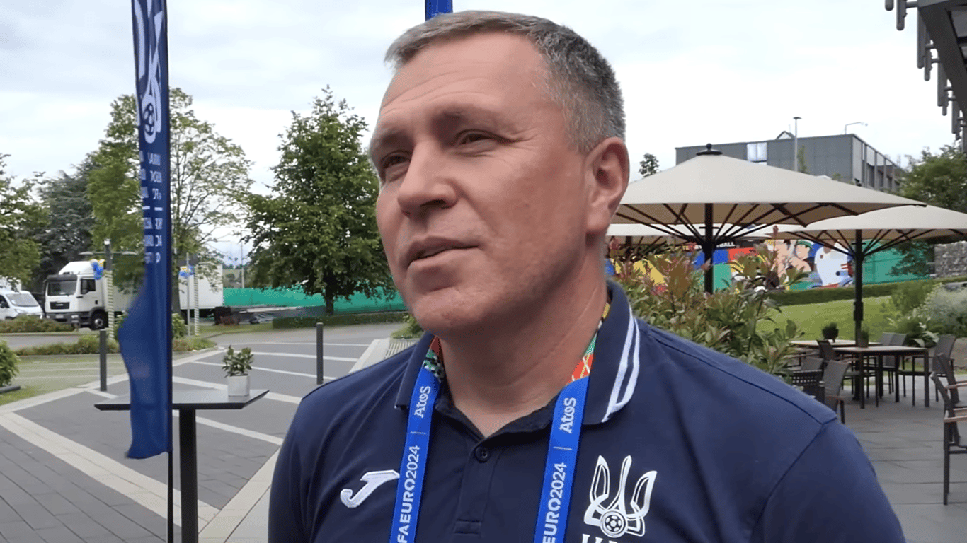 Главный врач сборной Украины Роман Жолобайлюк