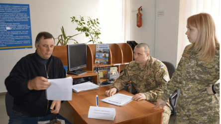 Прийшла повістка — у ТЦК сказали, як відстрочити візит - 290x160