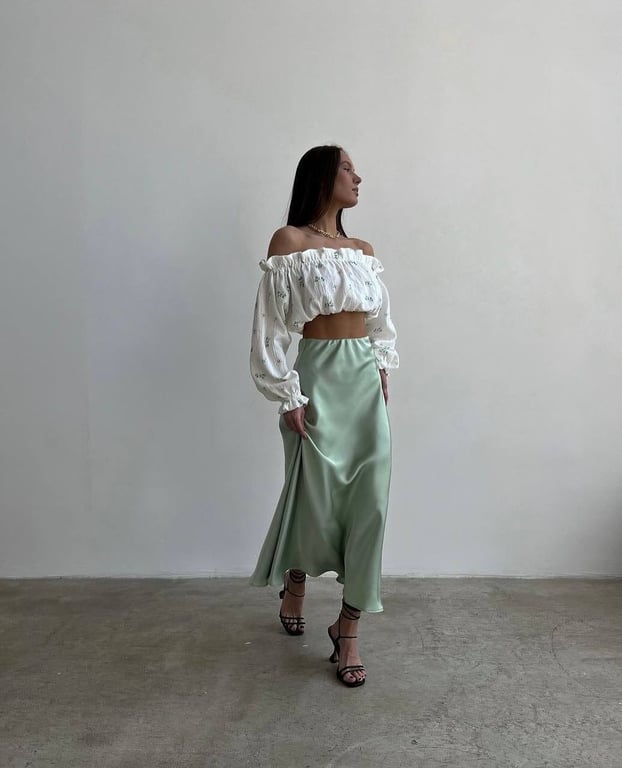 З чим носити довгу спідницю