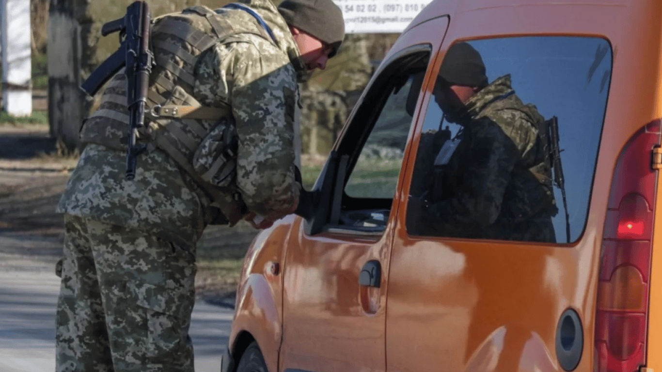 Мобілізація в Україні — чоловік отримав повістку  і відмовився від служби