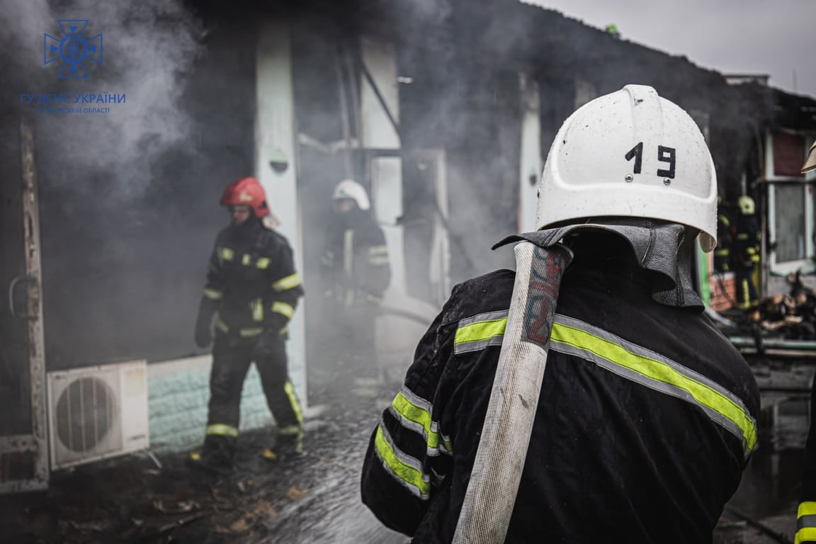 Ликвидация пожара на рынке в Харькове 25 октября