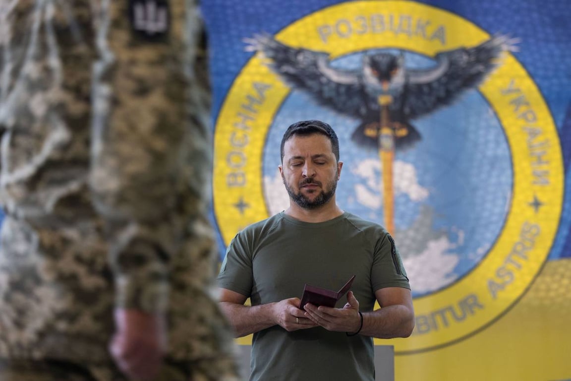 Президент України Володимир Зеленський та розвідник