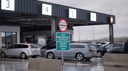 На выезд из Украины фиксируются очереди на нескольких КПП - 290x166