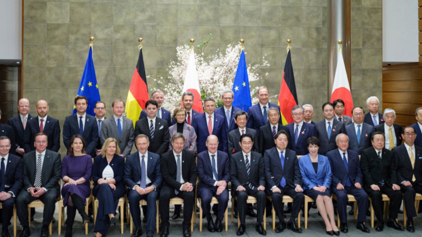 Японія та Німеччина спостерігатимуть за розвитком розслідування проти путіна