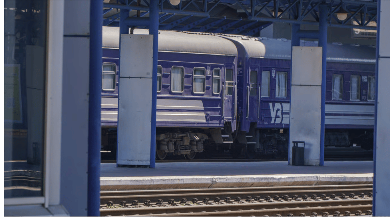 Возврат билетов УЗ через кассу: правила в апреле 2026 года