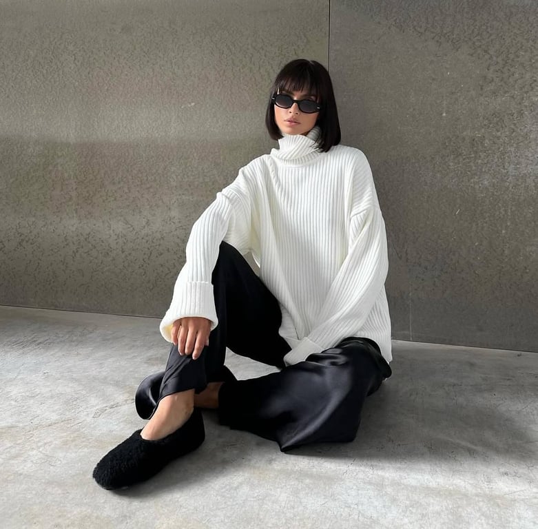 Якщо купувати светр, то в овесайз стилі