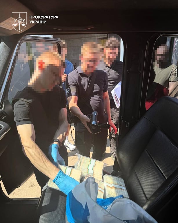 Військові займалися збутом озброєння