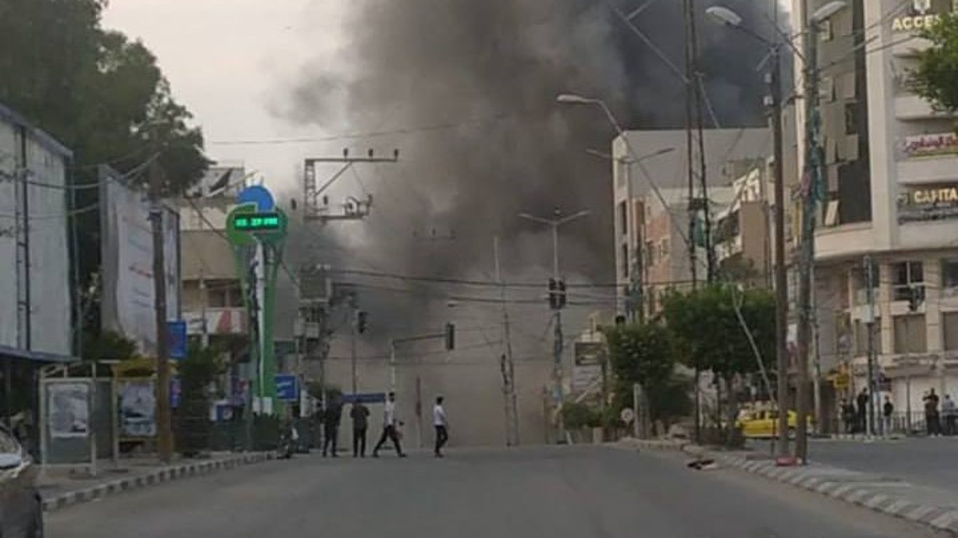 Израиль нанес удар по Национальному исламскому банку в Газе