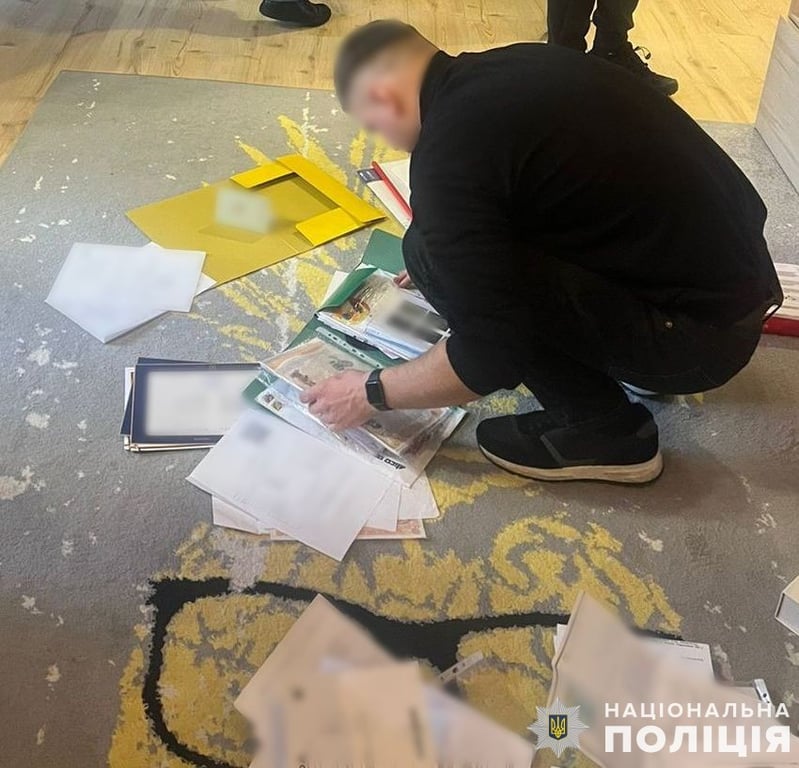 обшуки в організатора схеми