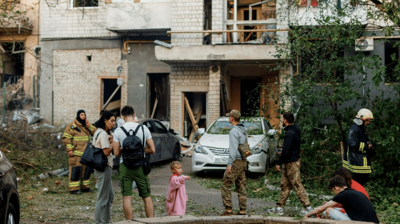 У Садового розповіли про ситуацію у Львові через місяць після атаки РФ