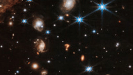 Телескоп Уэбба обнаружил вопросительный знак в космосе: что известно о явлении - 285x160