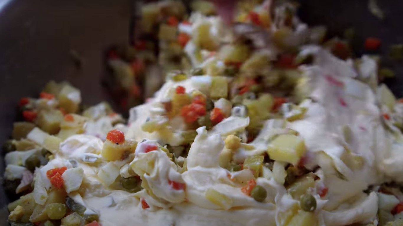 рецепт оливье с курицей и яблоками 