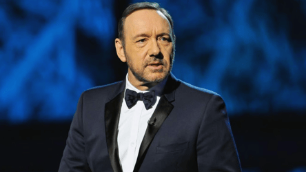 Кевин Спейси живет "на чемоданах" после скандала с насилием - 290x160